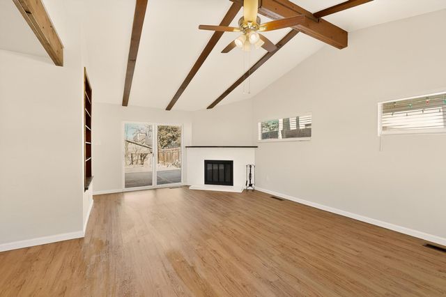 1305 Saint Street NE, Albuquerque, NM 87112