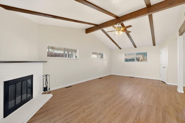 1305 Saint Street NE, Albuquerque, NM 87112