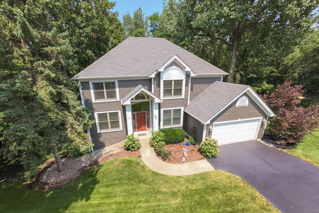 32 Riverbend Road, Montgomery, IL 60538
