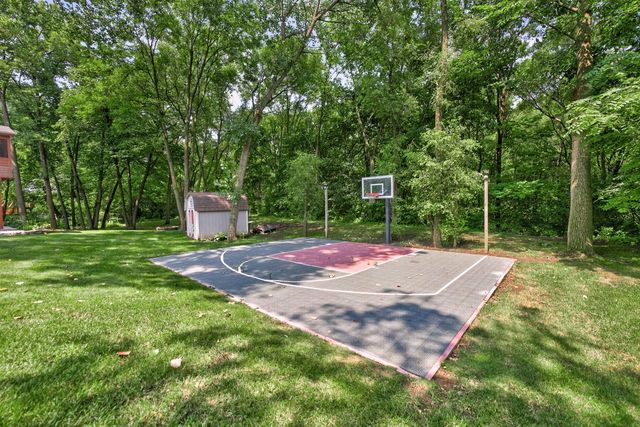 32 Riverbend Road, Montgomery, IL 60538