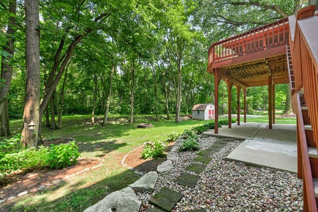 32 Riverbend Road, Montgomery, IL 60538