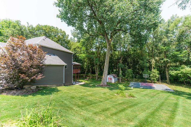 32 Riverbend Road, Montgomery, IL 60538
