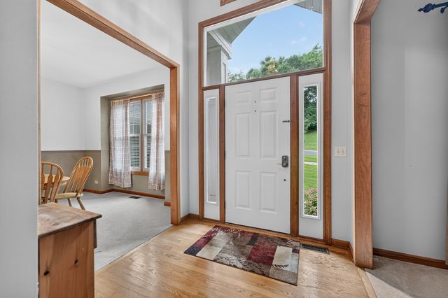 32 Riverbend Road, Montgomery, IL 60538