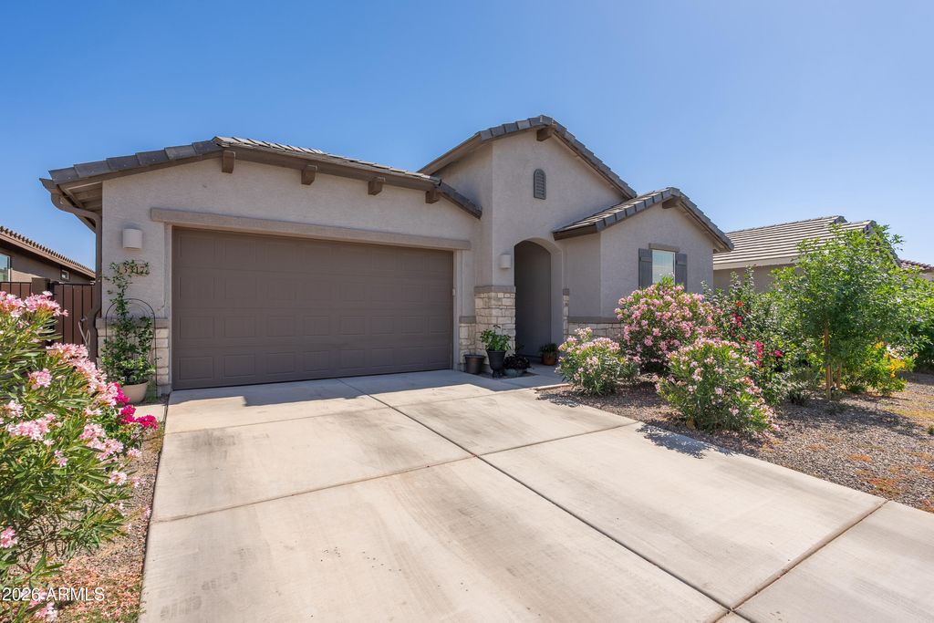 3317 E HAYFIELD Way, San Tan Valley, AZ 85140 — photo 2