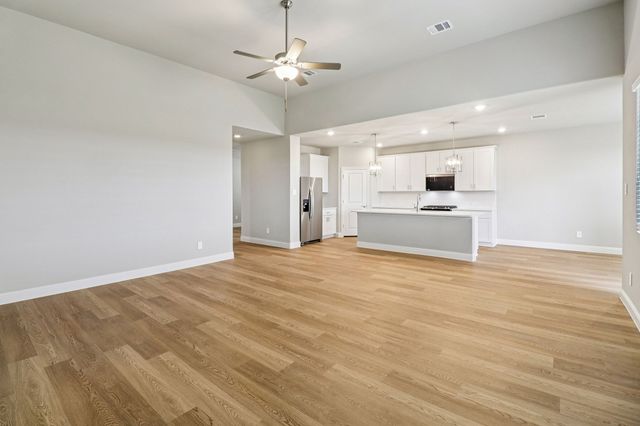 4034 Granbury Drive, Farmersville, TX 75442