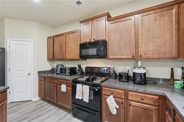 217 Klinetop Drive, Mcdonough, GA 30253