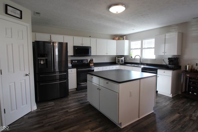 4154 Taunton Court, Plainfield, IN 46168