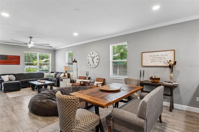 2424 12TH STREET S, St Petersburg, FL 33705