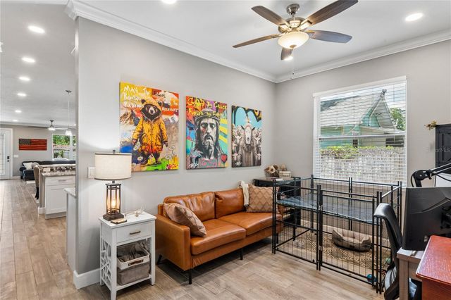 2424 12TH STREET S, St Petersburg, FL 33705