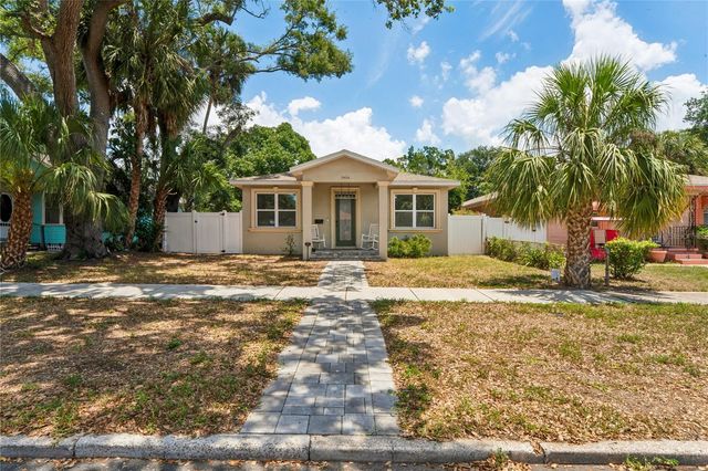 2424 12TH STREET S, St Petersburg, FL 33705