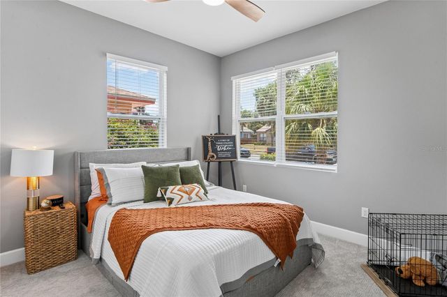2424 12TH STREET S, St Petersburg, FL 33705