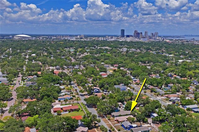 2424 12TH STREET S, St Petersburg, FL 33705