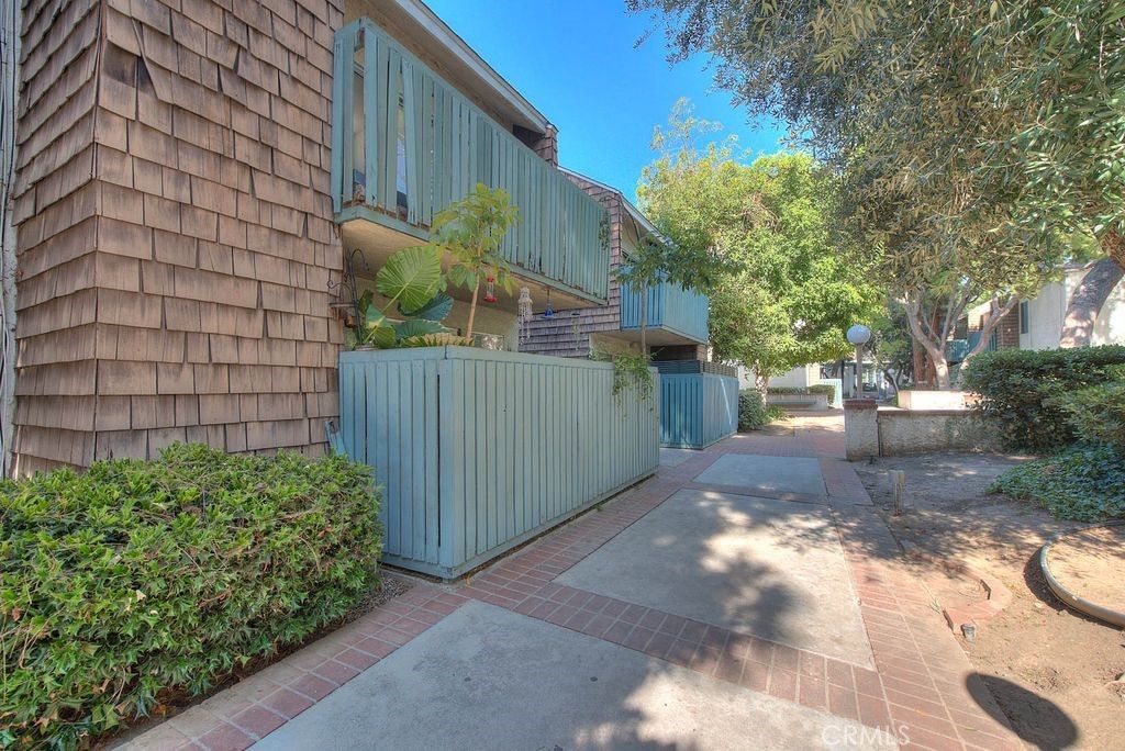 5700 Etiwanda 212, Tarzana, CA 91356 — photo 2
