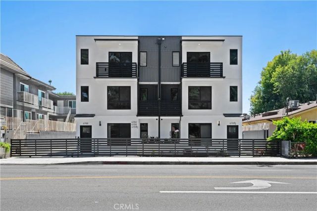 6704 Kester Avenue, Van Nuys, CA 91405