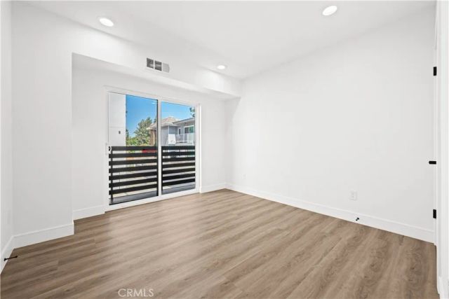 6704 Kester Avenue, Van Nuys, CA 91405