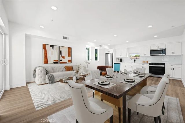 6704 Kester Avenue, Van Nuys, CA 91405