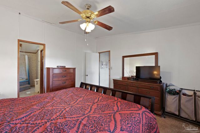 5051 W Hwy 4, Walnut Hill, FL 32535