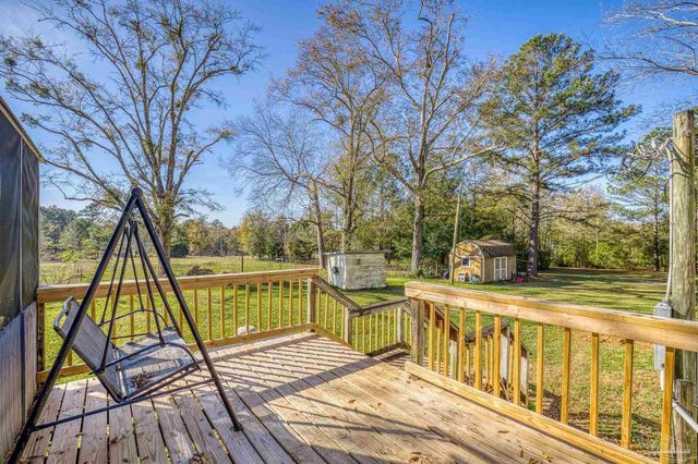 5051 W Hwy 4, Walnut Hill, FL 32535