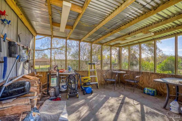 5051 W Hwy 4, Walnut Hill, FL 32535