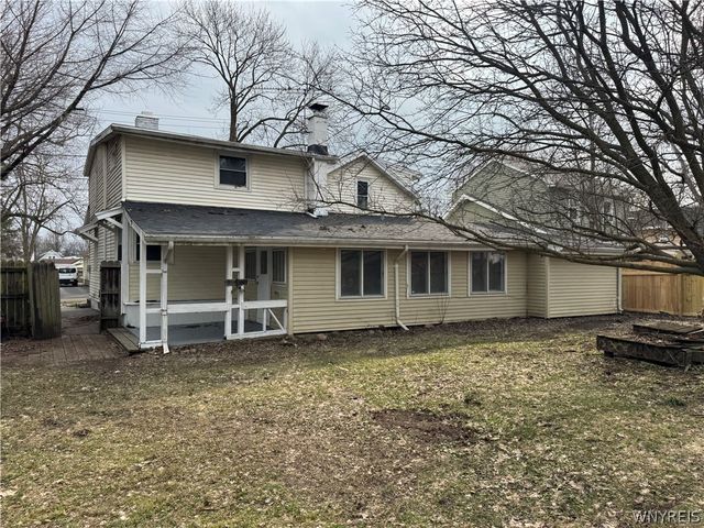 270 Grand Street, Lockport City, NY 14094