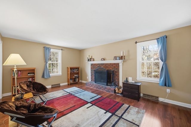 200 Nashua Rd, Groton, MA 01450