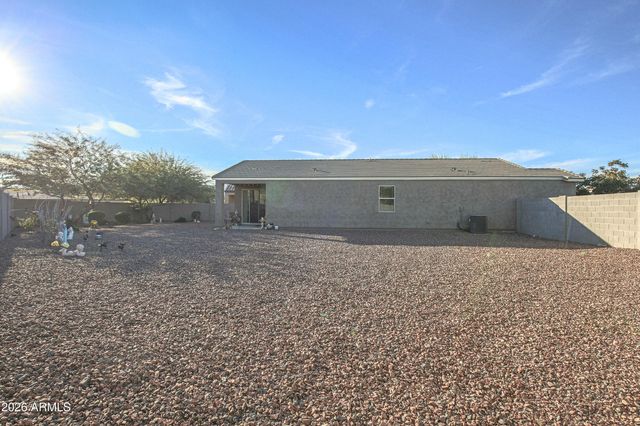 18615 W PUGET Avenue, Waddell, AZ 85355