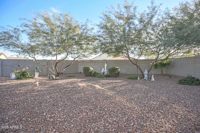 18615 W PUGET Avenue, Waddell, AZ 85355