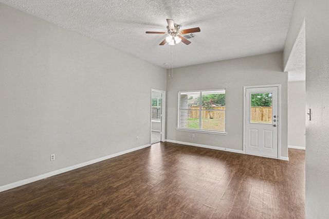 4914 Comal River Loop, Spring, TX 77386