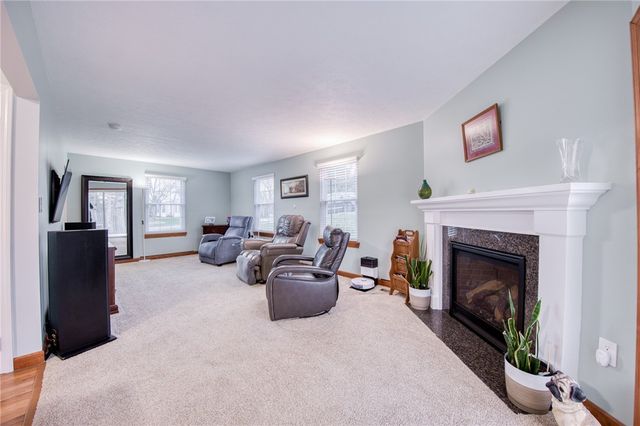 102 Bayberry Lane, Cranberry Twp, PA 16066