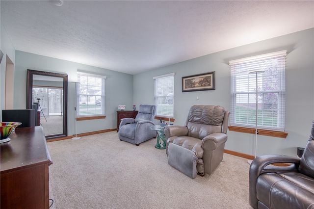 102 Bayberry Lane, Cranberry Twp, PA 16066