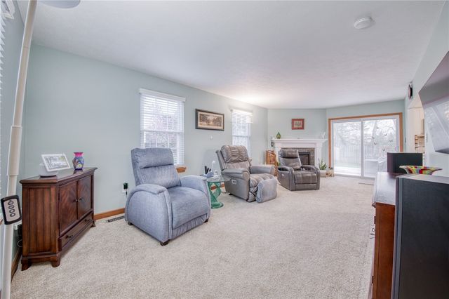 102 Bayberry Lane, Cranberry Twp, PA 16066
