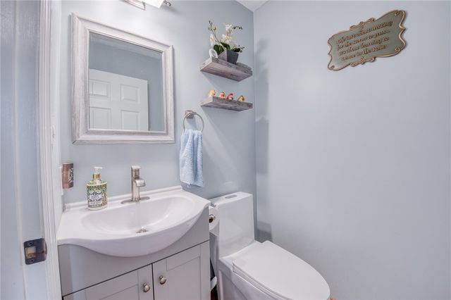 102 Bayberry Lane, Cranberry Twp, PA 16066