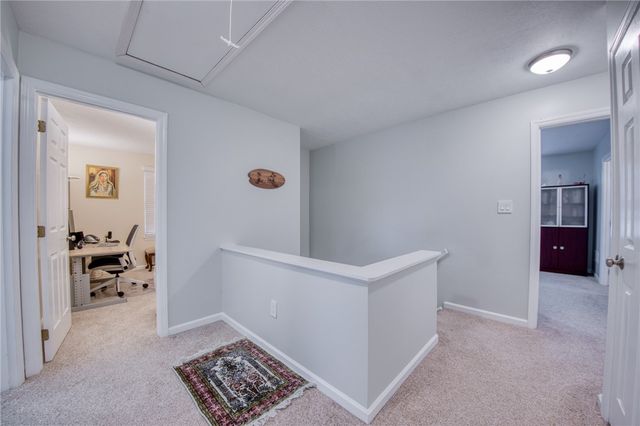102 Bayberry Lane, Cranberry Twp, PA 16066