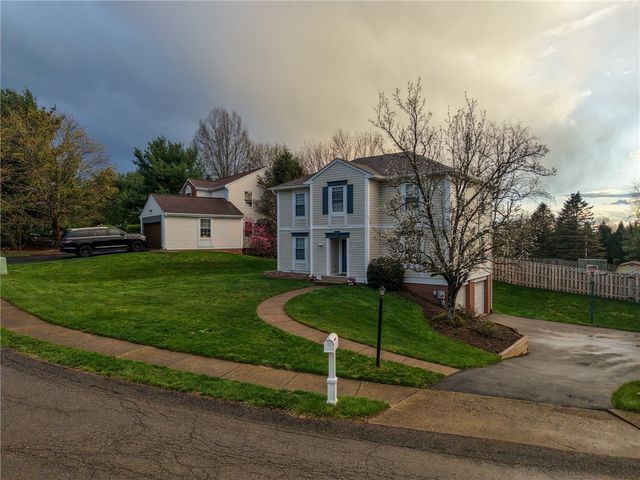 102 Bayberry Lane, Cranberry Twp, PA 16066