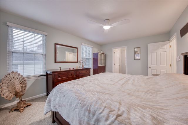102 Bayberry Lane, Cranberry Twp, PA 16066