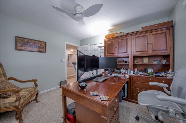 102 Bayberry Lane, Cranberry Twp, PA 16066