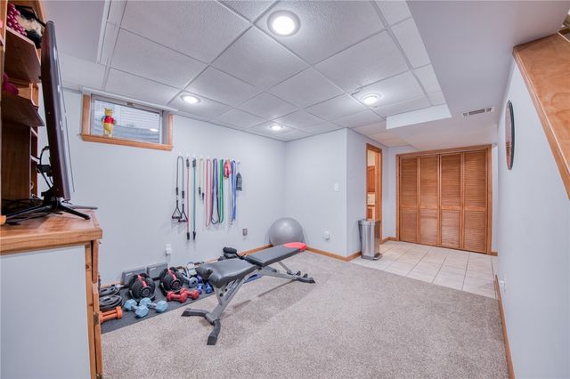102 Bayberry Lane, Cranberry Twp, PA 16066