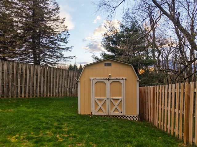 102 Bayberry Lane, Cranberry Twp, PA 16066