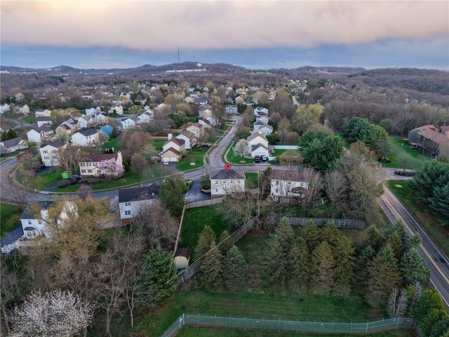 102 Bayberry Lane, Cranberry Twp, PA 16066