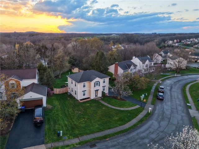 102 Bayberry Lane, Cranberry Twp, PA 16066