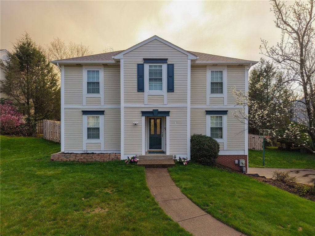 102 Bayberry Lane, Cranberry Twp, PA 16066