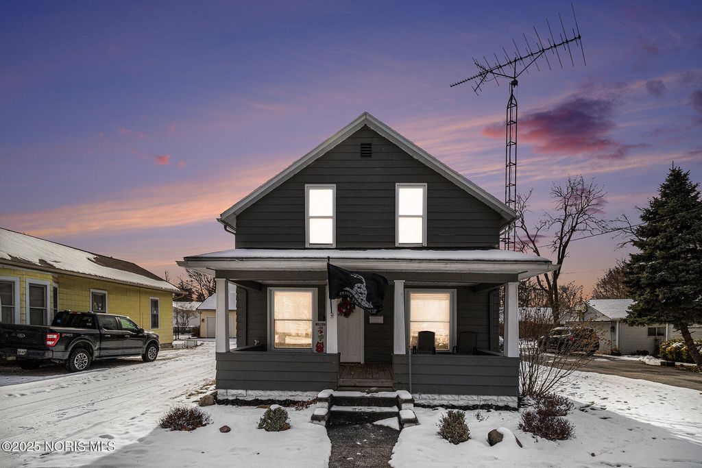 205 W 4th Street, Genoa, OH 43430