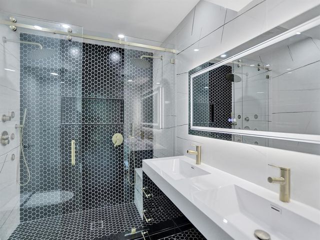 4530 SW 34th Drive, Dania Beach, FL 33312