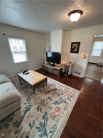 10526 Florida Street, Aurora, OH 44202