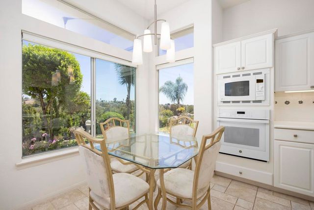 1221 Palomares Ct., Fallbrook, CA 92028
