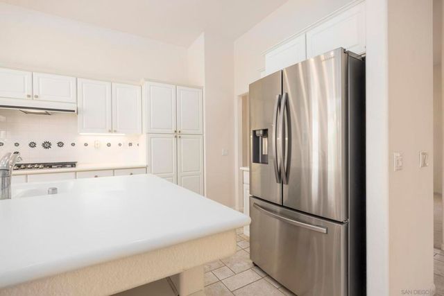 1221 Palomares Ct., Fallbrook, CA 92028