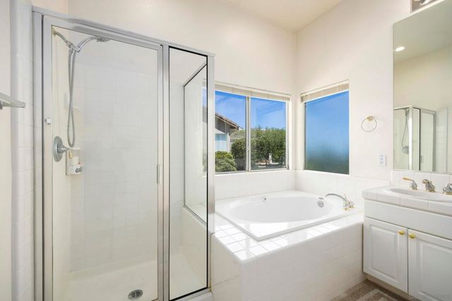 1221 Palomares Ct., Fallbrook, CA 92028