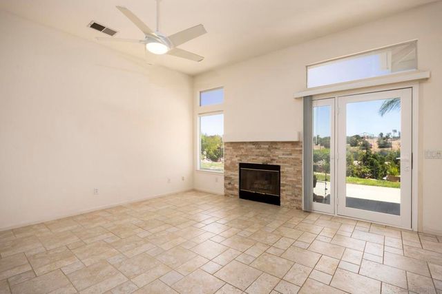 1221 Palomares Ct., Fallbrook, CA 92028
