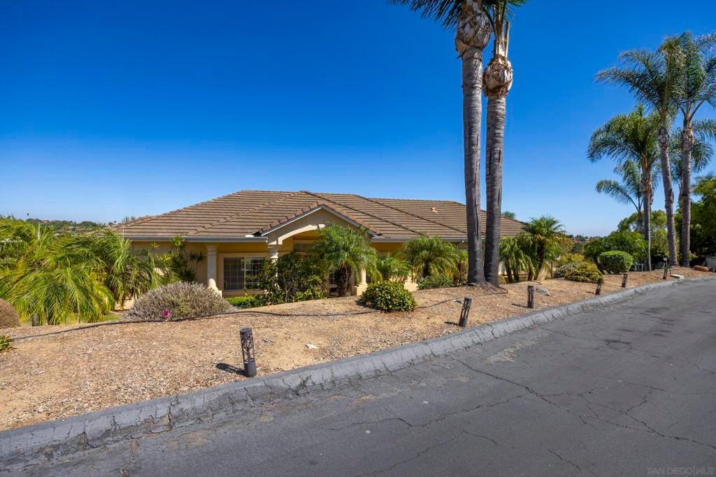 1221 Palomares Ct., Fallbrook, CA 92028 — photo 3