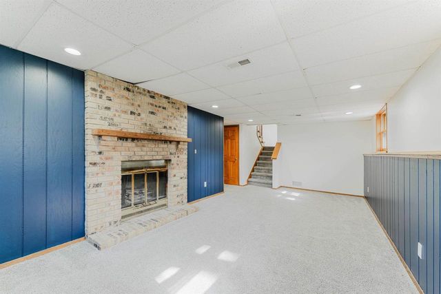 992 HONEY CREEK ROAD, Oshkosh, WI 54904